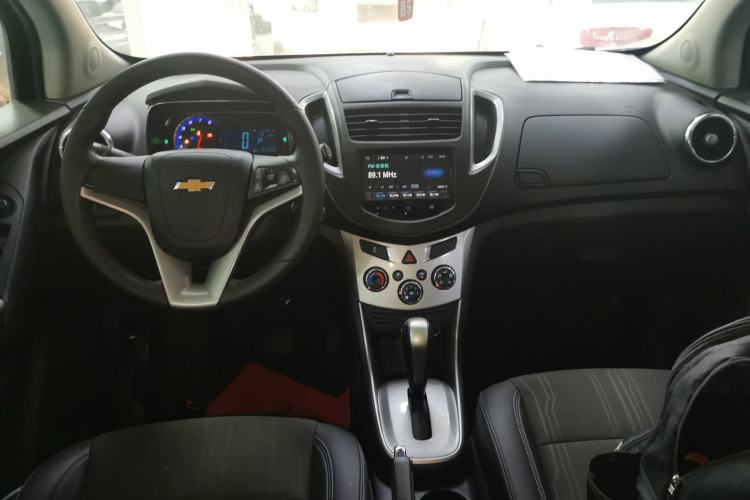 Used Chevrolet Trax 2014 1.4T Automatic Two-Wheel Drive Luxury Model Interior 2