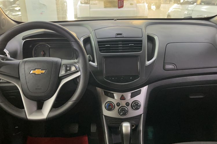 Used Chevrolet Trax 2014 1.4T Automatic Two-Wheel Drive Luxury Model Interior 3