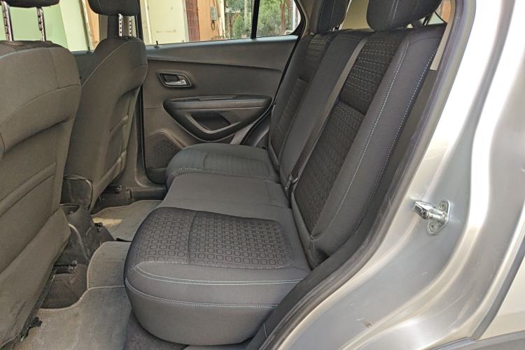 Used Chevrolet Trax 2014 1.4T Automatic Two-Wheel Drive Comfort Version Interior 4