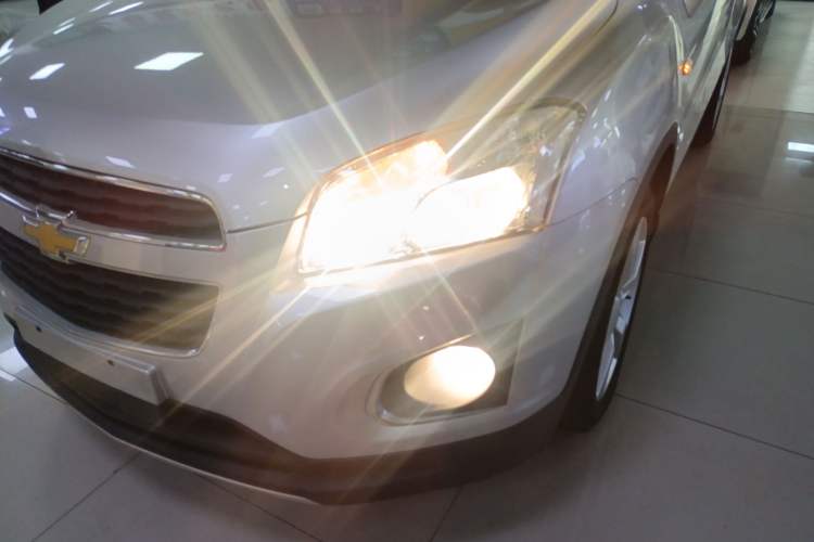 Used Chevrolet Trax 2014 1.4T Automatic Two-Wheel Drive Luxury Model Left Front Headlight