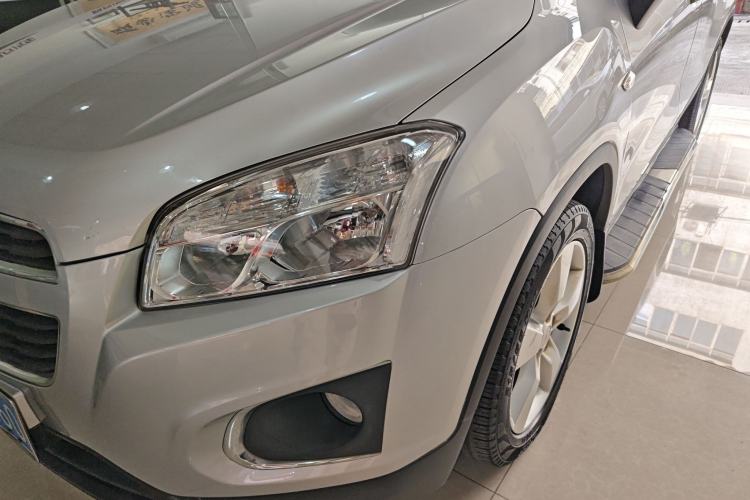 Used Chevrolet Trax 2014 1.4T Automatic Two-Wheel Drive Comfort Version Left Front Headlight