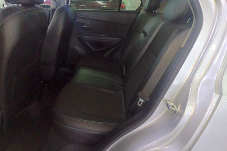 Used Chevrolet Trax 2014 1.4T Automatic Two-Wheel Drive Luxury Model Left Rear Seat