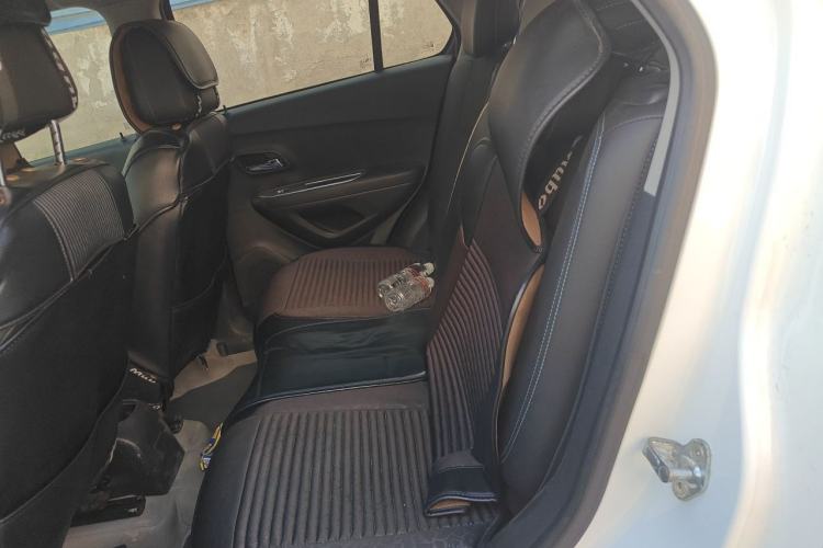 Used Chevrolet Trax 2014 1.4T Automatic Two-Wheel Drive Luxury Model Left Rear Seat