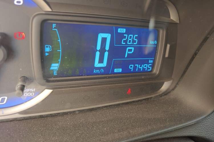 Used Chevrolet Trax 2014 1.4T Automatic Two-Wheel Drive Luxury Model Odometer Close Up