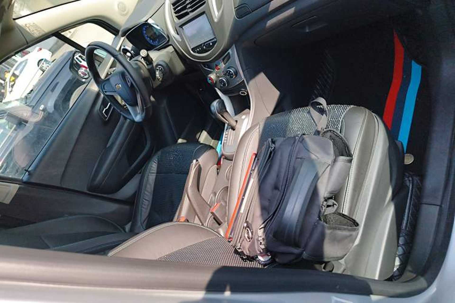 Used Chevrolet Trax 2014 1.4T Automatic Two-Wheel Drive Luxury Model Right Front Seat