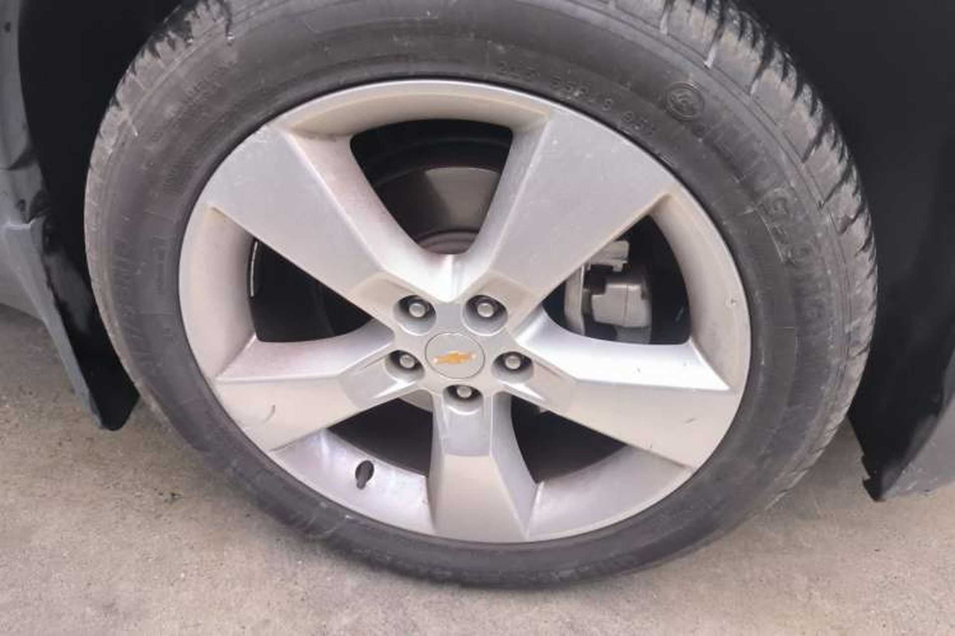 Used Chevrolet Trax 2014 1.4T Automatic Two-Wheel Drive Comfort Version Right Front Wheel Hub