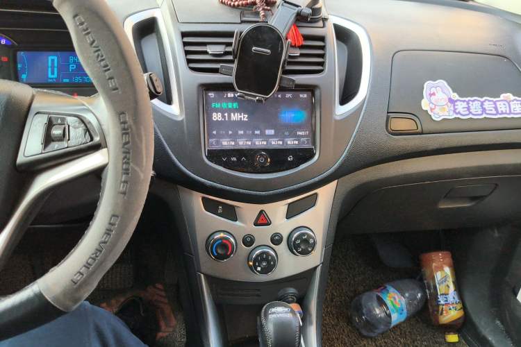 Used Chevrolet Trax 2014 1.4T Automatic Two-Wheel Drive Luxury Model Audio And AC Panel