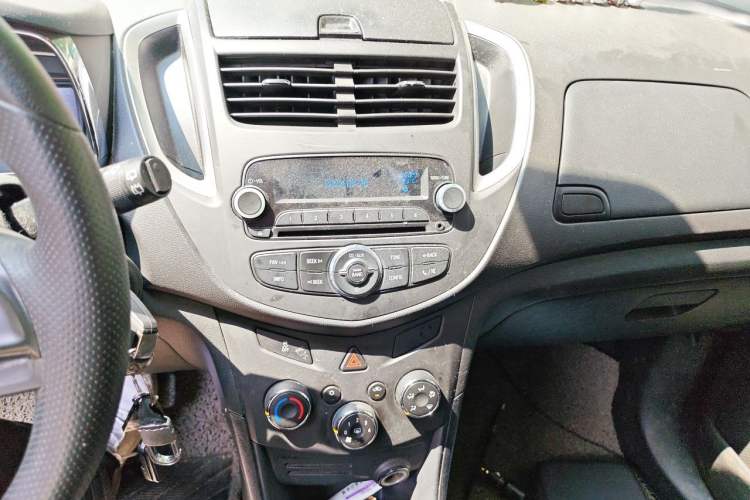 Used Chevrolet Trax 2014 1.4T Automatic Two-Wheel Drive Comfort Version Audio And AC Panel
