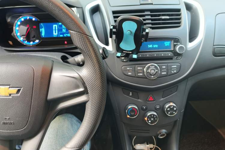 Used Chevrolet Trax 2014 1.4T Automatic Two-Wheel Drive Comfort Version Audio And AC Panel