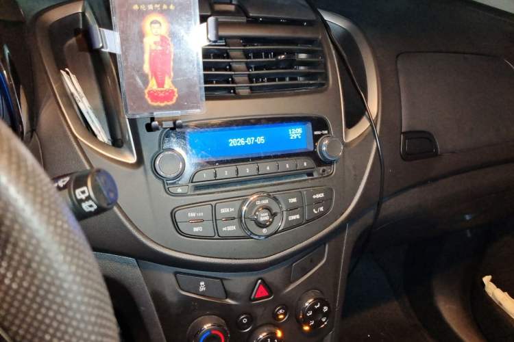 Used Chevrolet Trax 2014 1.4T Automatic Two-Wheel Drive Comfort Version Audio And AC Panel