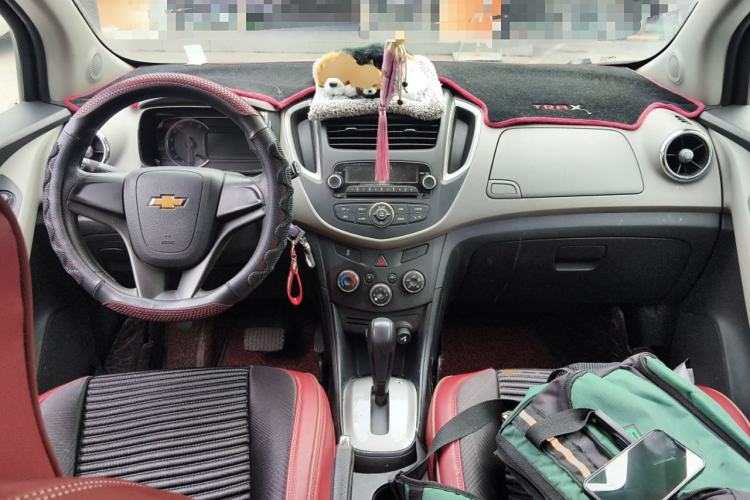 Used Chevrolet Trax 2014 1.4T Automatic Two-Wheel Drive Comfort Version Center Console