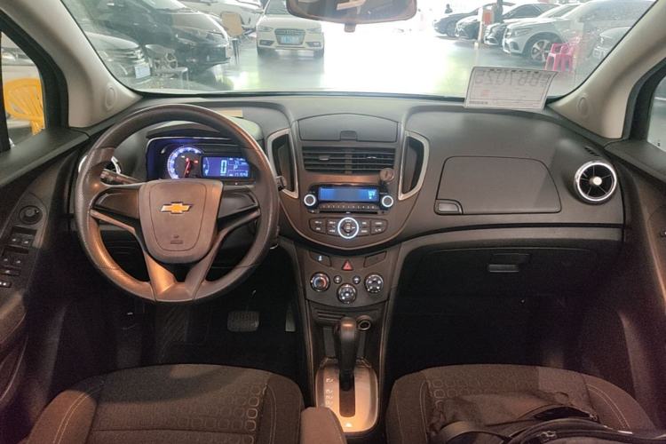 Used Chevrolet Trax 2014 1.4T Automatic Two-Wheel Drive Comfort Version Center Console