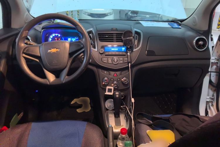 Used Chevrolet Trax 2014 1.4T Automatic Two-Wheel Drive Comfort Version Center Console
