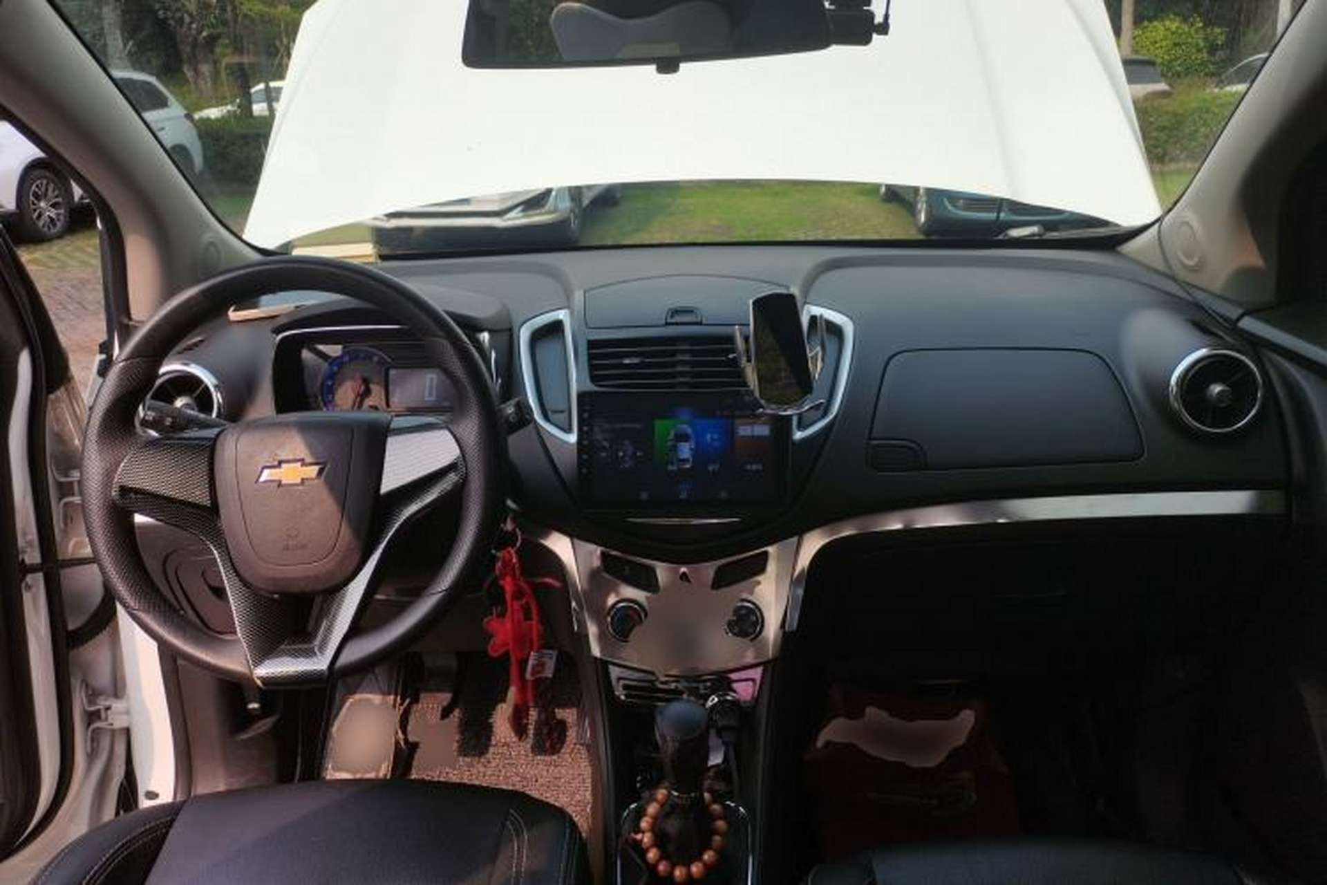 Used Chevrolet Trax 2014 1.4T Manual Two-Wheel Drive Comfort Model Center Console