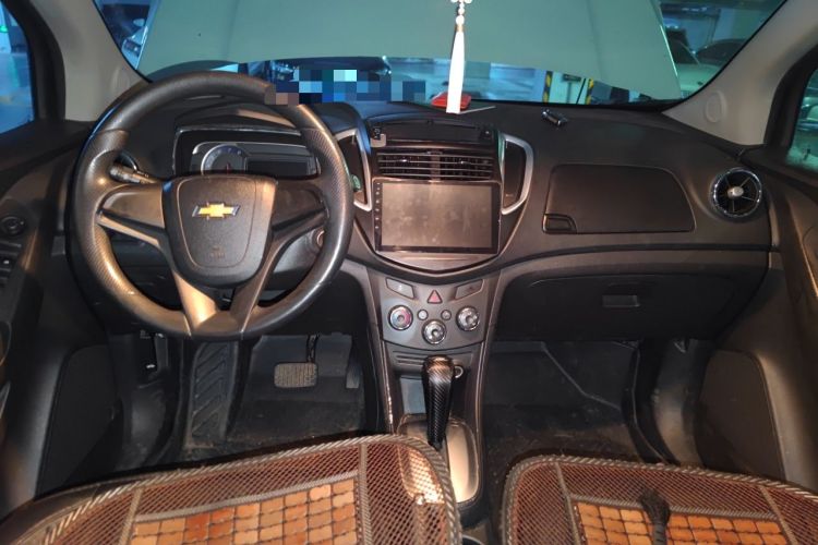 Used Chevrolet Trax 2014 1.4T Automatic Two-Wheel Drive Comfort Version Center Console