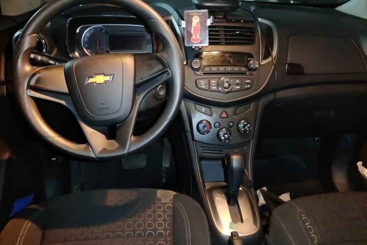 Used Chevrolet Trax 2014 1.4T Automatic Two-Wheel Drive Comfort Version Center Console