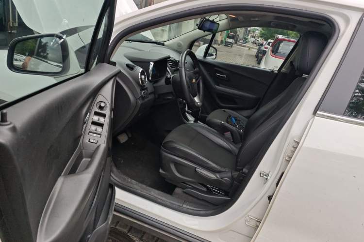 Used Chevrolet Trax 2014 1.4T Automatic Two-Wheel Drive Luxury Model Driver Seat
