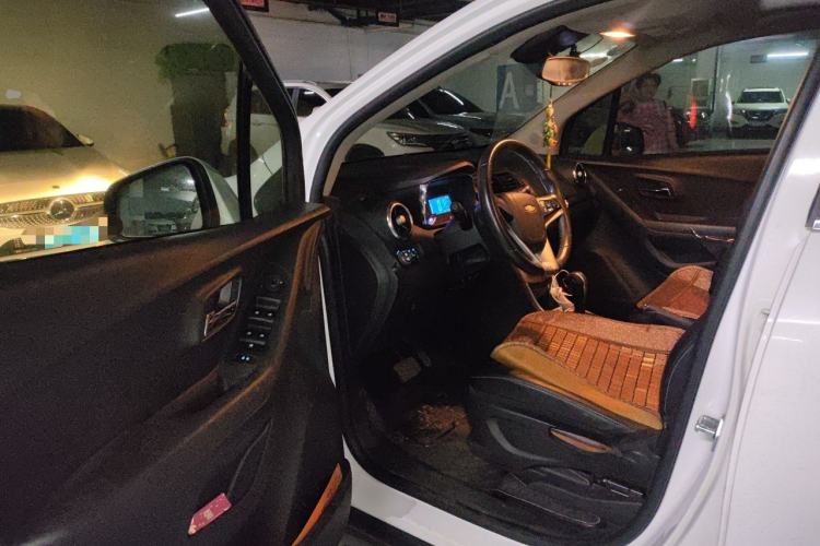 Used Chevrolet Trax 2014 1.4T Automatic All-Wheel Drive Flagship Version Driver Seat