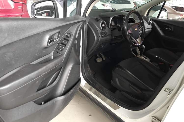 Used Chevrolet Trax 2014 1.4T Automatic Two-Wheel Drive Luxury Model Driver Seat