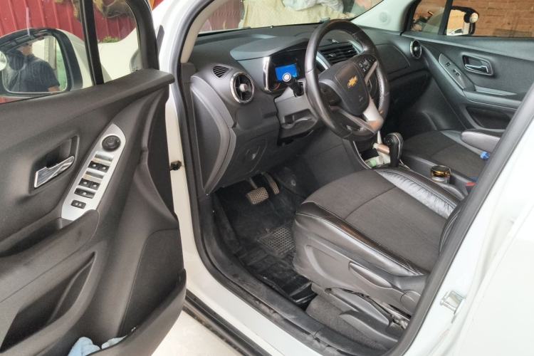 Used Chevrolet Trax 2014 1.4T Automatic Two-Wheel Drive Luxury Model Driver Seat