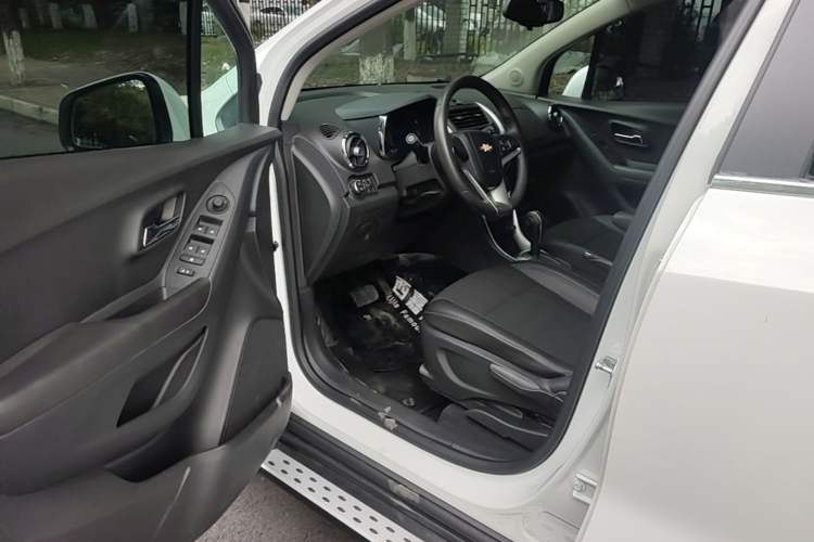 Used Chevrolet Trax 2014 1.4T Automatic Two-Wheel Drive Luxury Model Driver Seat