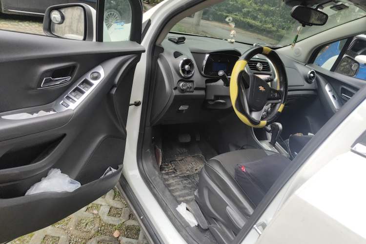 Used Chevrolet Trax 2014 1.4T Automatic Two-Wheel Drive Luxury Model Driver Seat