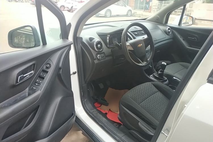 Used Chevrolet Trax 2014 1.4T Manual Two-Wheel Drive Comfort Model Driver Seat
