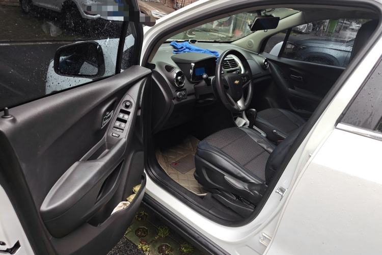 Used Chevrolet Trax 2014 1.4T Automatic Two-Wheel Drive Luxury Model Driver Seat