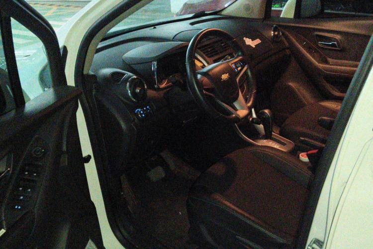 Used Chevrolet Trax 2014 1.4T Automatic Two-Wheel Drive Luxury Model Driver Seat