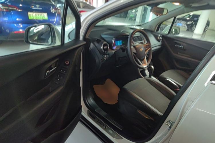 Used Chevrolet Trax 2014 1.4T Automatic Two-Wheel Drive Luxury Model Driver Seat