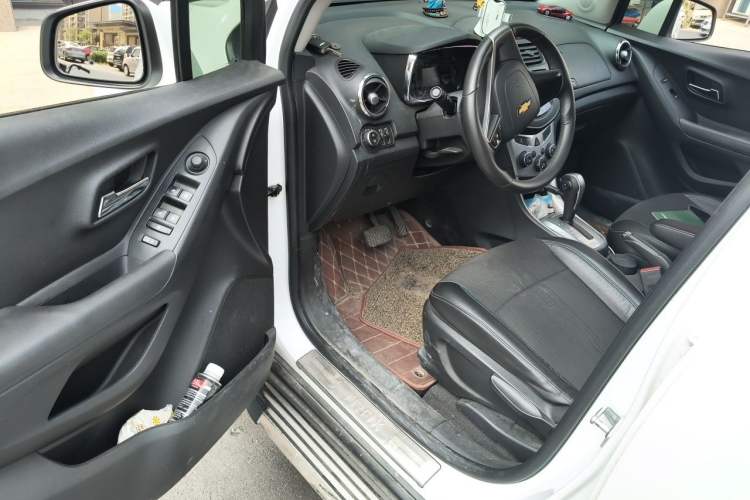 Used Chevrolet Trax 2014 1.4T Automatic Two-Wheel Drive Luxury Model Driver Seat