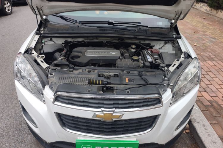 Used Chevrolet Trax 2014 1.4T Manual Two-Wheel Drive Comfort Model Engine Bay