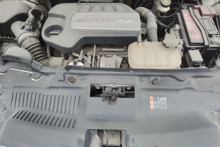 Used Chevrolet Trax 2014 1.4T Automatic Two-Wheel Drive Comfort Version Engine Bay