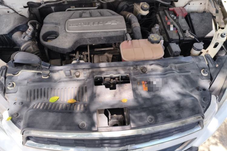 Used Chevrolet Trax 2014 1.4T Automatic Two-Wheel Drive Comfort Version Engine Bay
