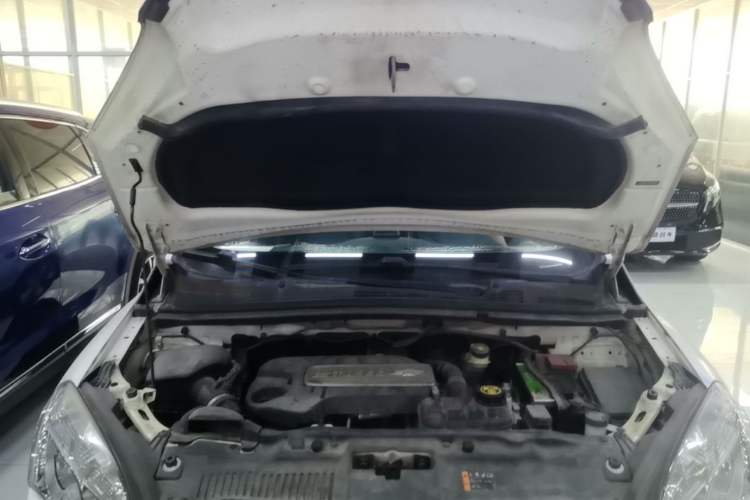 Used Chevrolet Trax 2014 1.4T Automatic Two-Wheel Drive Luxury Model Engine Bay