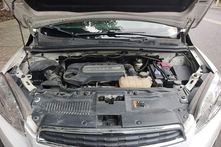 Used Chevrolet Trax 2014 1.4T Automatic Two-Wheel Drive Luxury Model Engine Bay
