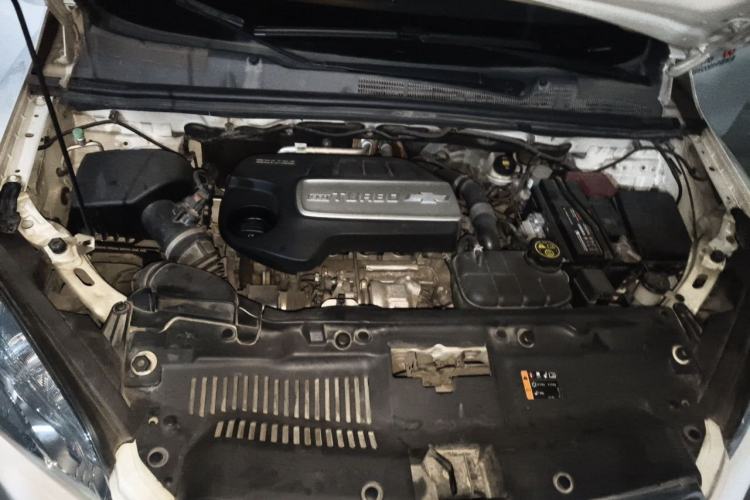 Used Chevrolet Trax 2014 1.4T Automatic Two-Wheel Drive Luxury Model Engine Bay