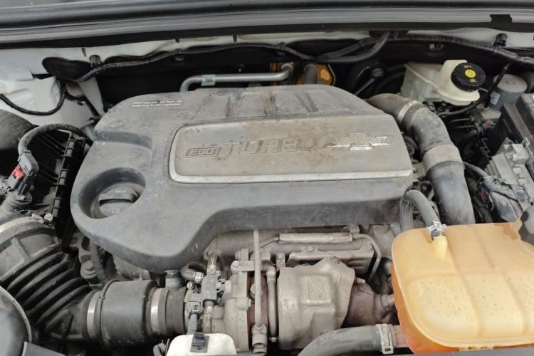 Used Chevrolet Trax 2014 1.4T Manual Two-Wheel Drive Comfort Model Engine Bay