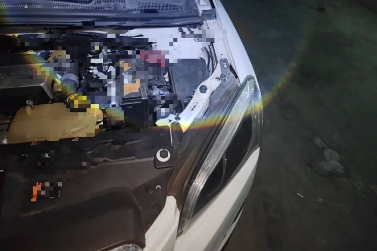 Used Chevrolet Trax 2014 1.4T Manual Two-Wheel Drive Comfort Model Engine Bay Left