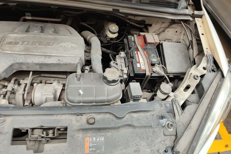 Used Chevrolet Trax 2014 1.4T Automatic Two-Wheel Drive Comfort Version Engine Bay Left