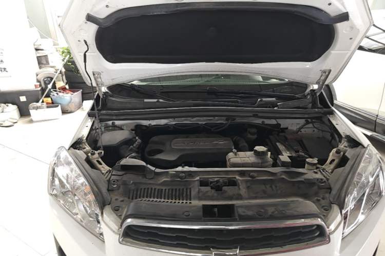 Used Chevrolet Trax 2014 1.4T Automatic Two-Wheel Drive Luxury Model Engine Bay Right