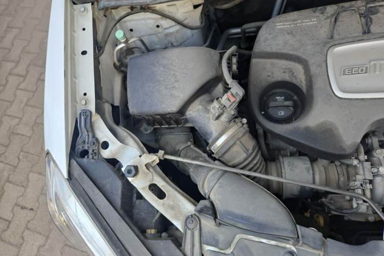 Used Chevrolet Trax 2014 1.4T Automatic Two-Wheel Drive Luxury Model Engine Bay Right