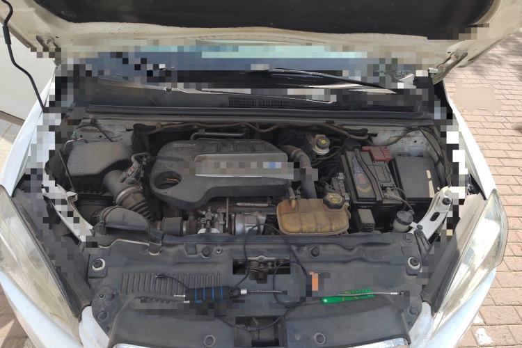 Used Chevrolet Trax 2014 1.4T Manual Two-Wheel Drive Comfort Model Engine Bay