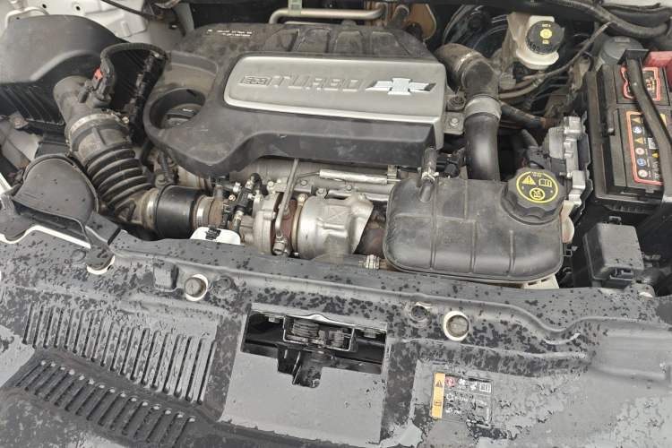 Used Chevrolet Trax 2014 1.4T Automatic Two-Wheel Drive Luxury Model Engine Bay