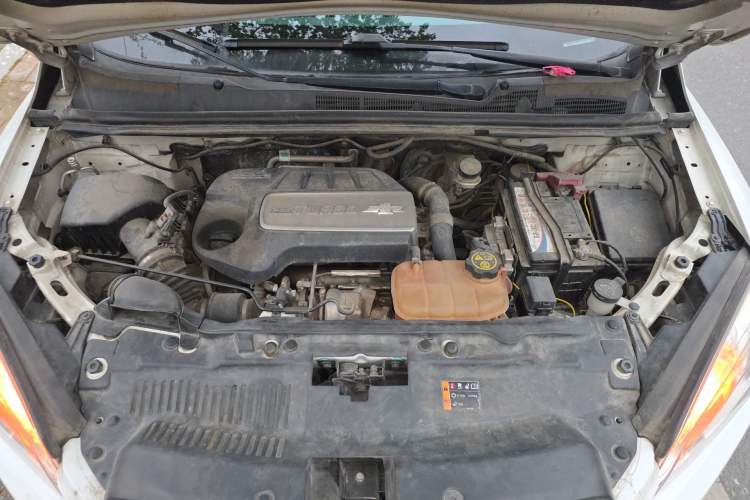 Used Chevrolet Trax 2014 1.4T Manual Two-Wheel Drive Comfort Model Engine Bay