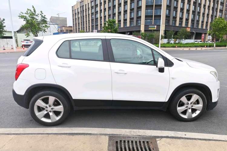Used Chevrolet Trax 2014 1.4T Automatic Two-Wheel Drive Comfort Version Exterior 4