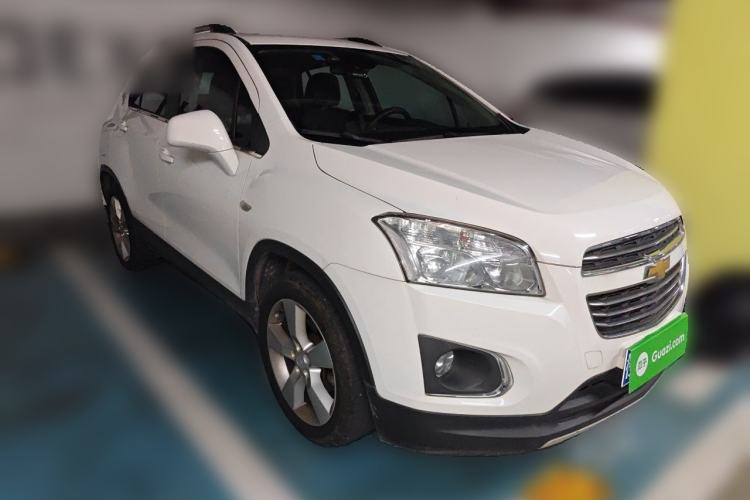 Used Chevrolet Trax 2014 1.4T Automatic Two-Wheel Drive Luxury Model Front Right 45 Deg