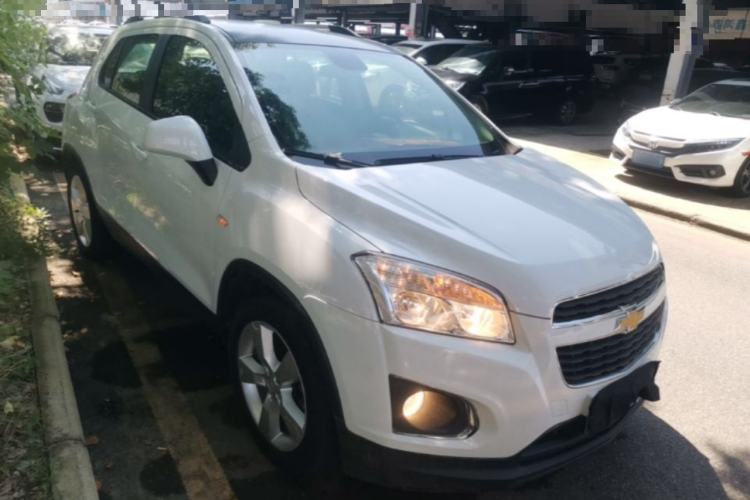 Used Chevrolet Trax 2014 1.4T Automatic Two-Wheel Drive Comfort Version Front Right 45 Deg