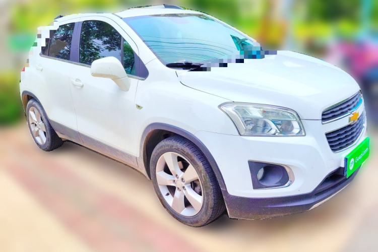 Used Chevrolet Trax 2014 1.4T Automatic Two-Wheel Drive Luxury Model Front Right 45 Deg