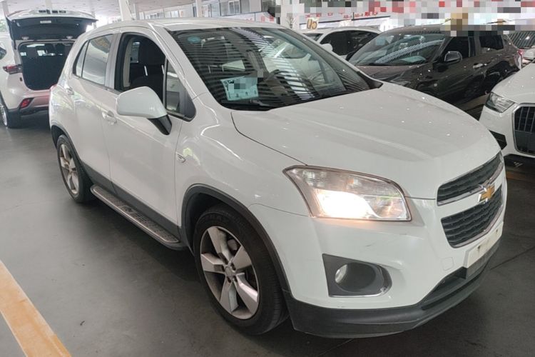 Used Chevrolet Trax 2014 1.4T Automatic Two-Wheel Drive Comfort Version Front Right 45 Deg